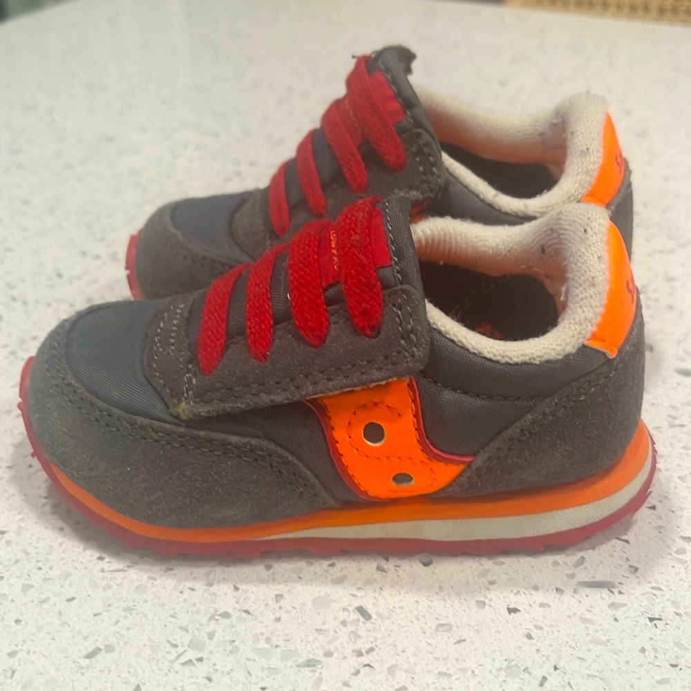 Toddler Saucony shoes